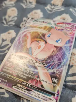 Mew VMAX 114/264 Non-HOLO Swsh08: Fusion Strike Regular - Pokemon - Image 3