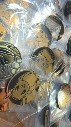 Pokemon TCG Coin Lot 106 Eevee Charizard Holo/Glitter Bulk 💎 - Image 2