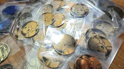 Pokemon TCG Coin Lot 106 Eevee Charizard Holo/Glitter Bulk 💎 - Image 5