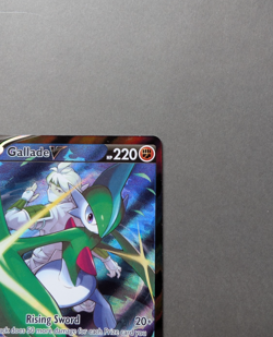 Gallade V Tg19/Tg30 Pokemon TCG Lost Origin Trainer Gallery Holo Rare V English - Image 3