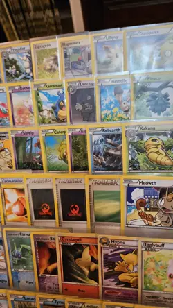 Pokemon Lot of 52 Mid Era Cards Non Holo NM-LP - Image 5
