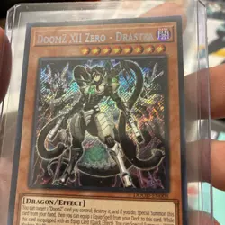 DoomZ XII Zero - Drastea DOOD-EN008 1st Edition Secret Rare NM Yugioh - Image 3