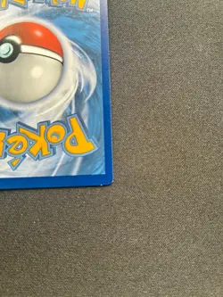 Pokemon Pikachu V 043/185 Ultra Rare Vivid Voltage - Image 5