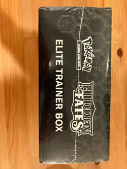 Pokemon TCG Sun & Moon Hidden Fates Elite Trainer Box ETB SEALED (READ) - Image 4