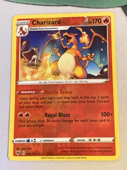 Pokemon Charizard - Sword & Shield Vivid Voltage 025/185 - Reverse Holo Rare - Image 1