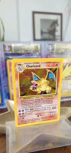 Pokemon TCG Charizard 4/102 Base Set Unlimited Holo Rare WOTC NM-/LP+ - Image 1