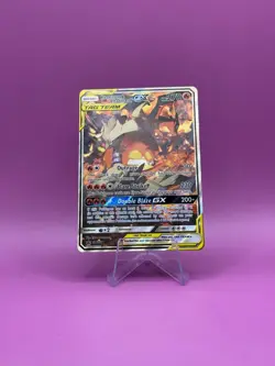 Reshiram & Charizard GX SM201 Sun & Moon Black Star Promo – Near Mint - Image 1