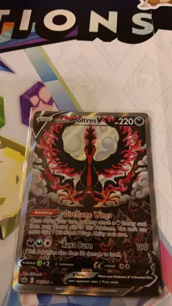 Pokemon TCG Galarian Moltres v Full Art Ultra Rare Chilling Reign - Image 2