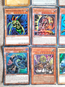 Yugioh - Lotto 12x Dark Magician/Blue eyes white dragon/Goblin/Silent Sworsman - Image 4