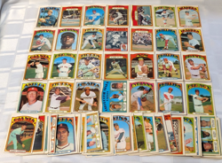 1972 OPC BASEBALL CARD MIXED LOT OF 85 DIFFERENT CARDS VINTAGE SPORTS CARDS - Image 1
