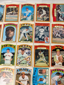 1972 OPC BASEBALL CARD MIXED LOT OF 85 DIFFERENT CARDS VINTAGE SPORTS CARDS - Image 4