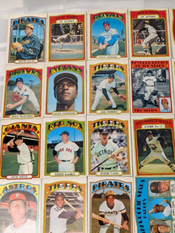 1972 OPC BASEBALL CARD MIXED LOT OF 85 DIFFERENT CARDS VINTAGE SPORTS CARDS - Image 5