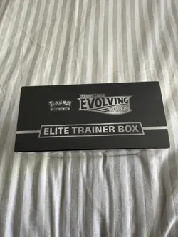 Pokemon TCG Evolving Skies Elite Trainer Box ETB New Sealed - Image 5