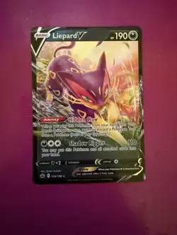 Liepard V 104/198 Full Art NM/M Chilling Reign Pokemon Card - Image 1
