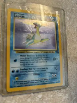 1999 POKEMON FOSSIL MINT CONDITION LAPRAS HOLO FOIL #10 RARE HOLOGRAM - Image 2