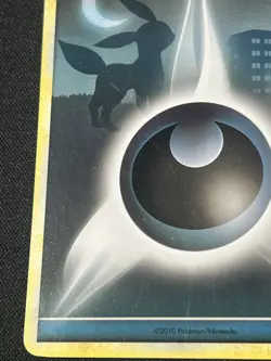 Pokemon TCG Darkness Energy Umbreon 121/123 Heart Gold LP - Image 1