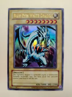 Blue-Eyes White Dragon RP01-EN001 Retro Pack Ultra Rare LP - Image 2
