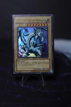 Blue-Eyes White Dragon RP01-EN001 Retro Pack (2020 Date Reprint) Unlimited - Image 4