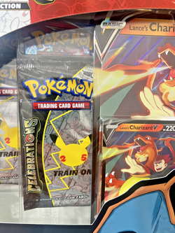 POKEMON CELEBRATIONS COLLECTION LANCE'S CHARIZARD V **NEW** - Image 5