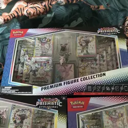 3x Pokemon TCG Prismatic Evolutions Premium Figure Collection Set (Description) - Image 3