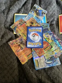 8 cards Pokemon Card Mystery Bundle. Really rare cards cheapest on ebay ever - Image 1
