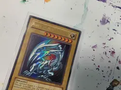 Yugioh TCG Blue-Eyes White Dragon Legend of Blue Eyes White Dragon LOB-EN001 - Image 3