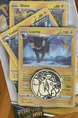 POKEMON TCG SWORD & SHIELD EVOLVING SKIES BOOSTER PACK, 3 EVOLUTION CHAIN CARDS - Image 3