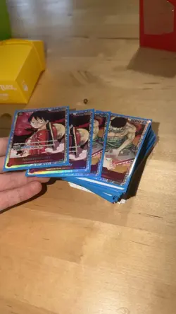 Straw Hat Crew ST01 1st Edition Super Pre-Release Starter Deck open One Piece - Image 2