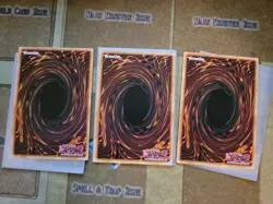 YUGIOH 3X DARK DRICERATOPS IOC-073 RARE UNLIMITED ED NM 1996 - Image 2