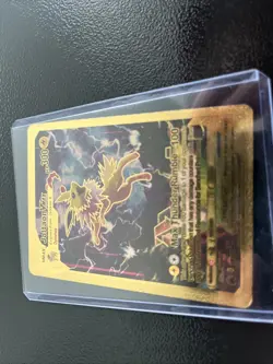 Pokemon Jolteon VMAX 300hp Gold Foil Fan Art Collector Card TCG - Image 4
