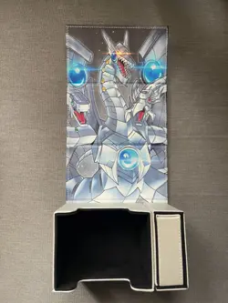 Yu-Gi-Oh! Cyber Dragon Deckbox - Image 2