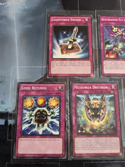 Yugioh Trap Card 5 Lot Lightforce, Level Returner, Bee Trooper Fly & Sting NM - Image 3