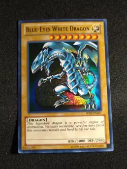 Yugioh Blue-Eyes White Dragon SDBE-EN001 Unlimited Ultra Rare NM - Image 1