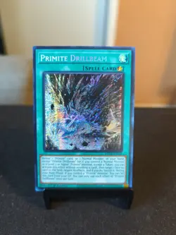 Yu-Gi-Oh! TCG Primite Drillbeam MP25-EN115 1st Edition Prismatic Secret Rare NM - Image 1