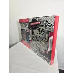 Sealed Pokemon Black Bolt And White Flare Binder & Poster - Image 4