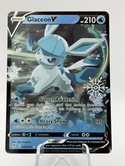 Pokemon TCG Evolving Skies Glaceon V 040/203 Ultra Rare Holo Snowflake Stamp - Image 1