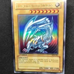 2002 Yugioh SDK-001 Blue-Eyes White Dragon Ultra Rare 1st Edition Near Mint - Image 1