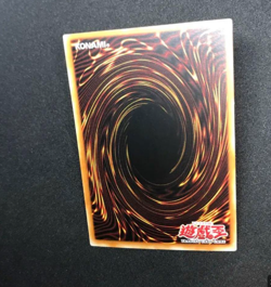 2002 Yugioh SDK-001 Blue-Eyes White Dragon Ultra Rare 1st Edition Near Mint - Image 2