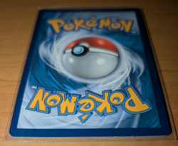 Charizard RC5/RC32 Generations: Radiant Collection Holo RAW - Image 3