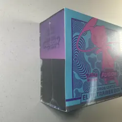 Fusion Strike Pokemon Center Exclusive Sword & Shield Elite Trainer Box ETB NEW - Image 3