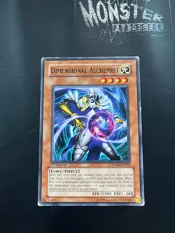 YUGIOH DIMENSIONAL ALCHEMIST COMMON SDDE-EN002 1ST EDITION - Image 1