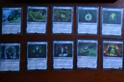 MTG Universes Beyond Warhammer 40K Necron Dynasties Commander Deck - Image 5