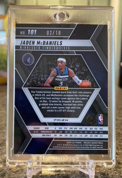 2024-25 Panini Mosaic Jaden Mcdaniels #101 Spectris GOLD FOTL /10 Timberwolves - Image 4