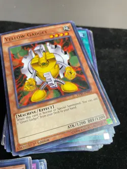 100 YUGIOH CARDS COLLECTION WITH HOLO FOILS & RARES!! - Image 3