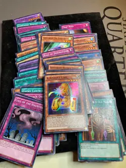 100 YUGIOH CARDS COLLECTION WITH HOLO FOILS & RARES!! - Image 4