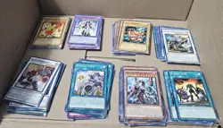 60 YUGIOH CARDS LOT - Image 1