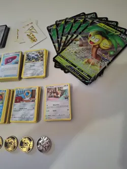 Pokemon Go Bulk Trading Card Lot x 515 Cards Resell Pins Extras Pikachu - Image 3