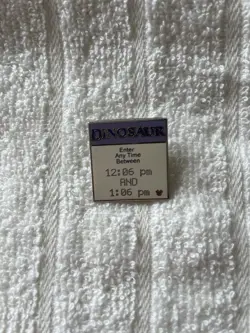 Disney DINOSAUR FastPass Pin Walt Disney World Parks Single - Image 1