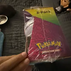 Pokemon Trading Card Game Eevee Collector's Treasure Chest with 2 Poke Ball Tins 820650101373 - Image 4