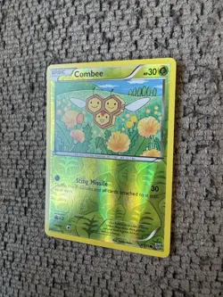 2013 Pokemon Black & White Plasma Storm 4/135 Combee Reverse Holo NM Rare Card - Image 2